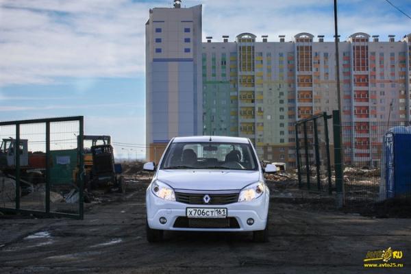 Для дорог и направлений: Тест-драйв Renault Sandero